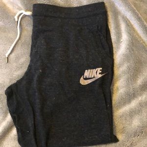 Nike cropped joggers